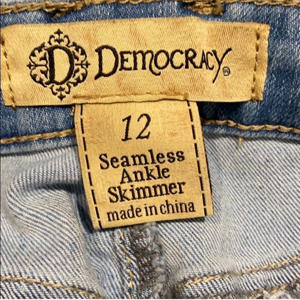 Democracy Size 12 women’s jeans light wash New & Never worn NWOT - Picture 5 of 5